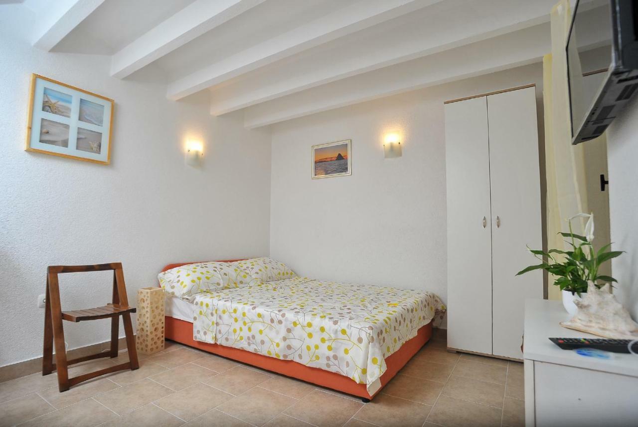 Apartments Sonia & Ana Trogir Kültér fotó